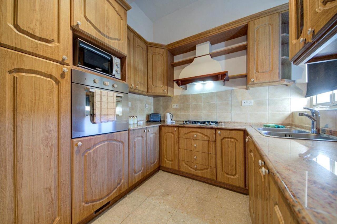 Valletta 2 Bedroom Sleeps 6 Apartment Walking Distance To Centre And The Sea Kültér fotó
