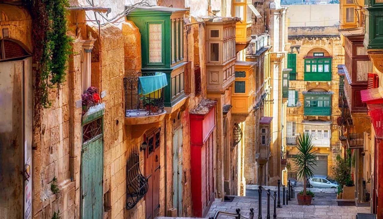 Valletta 2 Bedroom Sleeps 6 Apartment Walking Distance To Centre And The Sea Kültér fotó